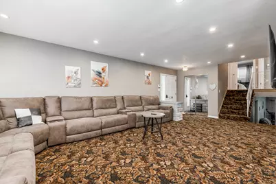 8652 Crawford Avenue, Skokie, IL 60076 - Photo 7