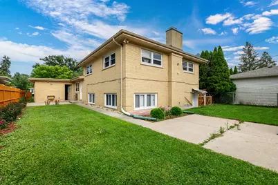 8652 Crawford Avenue, Skokie, IL 60076 - Photo 21