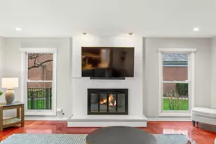 2335 Indian Ridge Dr, Glenview, IL 60026 - Photo 9
