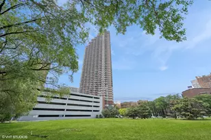 3660 N Lake Shore Dr, Chicago, IL 60613 - Photo 1