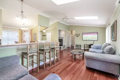 886 Quincy Court, Island Lake, IL 60042 - Photo 7