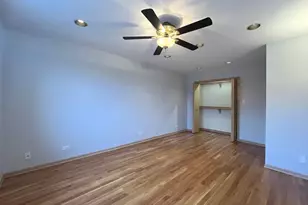 449 W 37th St, Chicago, IL 60609 - Photo 15