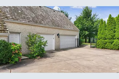 2613 S Nottingham Court, Champaign, IL 61821 - Photo 65