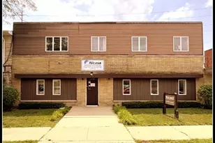 1113 W Greenwood Ave, Waukegan, IL 60087 - Photo 1