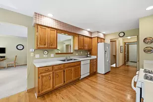 871 Laurel Bay, New Lenox, IL 60451 - Photo 9