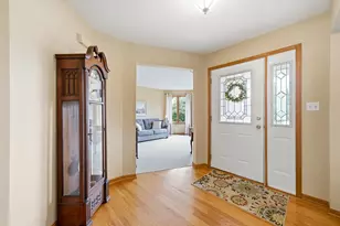 871 Laurel Bay, New Lenox, IL 60451 - Photo 3