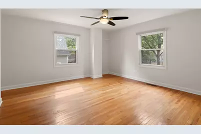 915 Hamlin Street, Evanston, IL 60201 - Photo 9