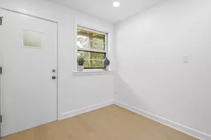 2000 Parkside Dr, Park Ridge, IL 60068 - Photo 17