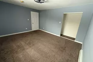 44 King Arthur Ct, Northlake, IL 60164 - Photo 5