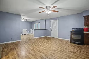 24614 E 1900 N Rd, Pontiac, IL 61764 - Photo 9