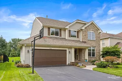 2562 N Jade Avenue, Arlington Heights, IL 60004 - Photo 3
