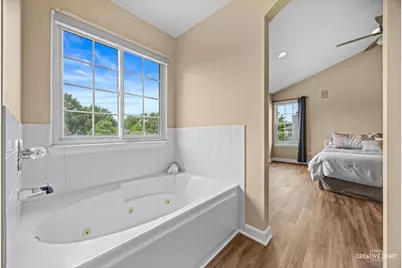 2562 N Jade Avenue, Arlington Heights, IL 60004 - Photo 19