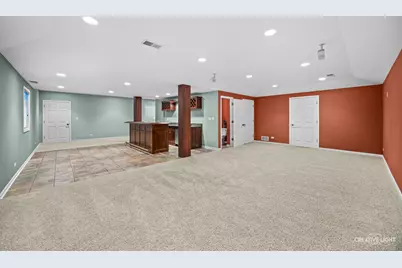 2562 N Jade Avenue, Arlington Heights, IL 60004 - Photo 29