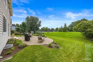2562 N Jade Ave, Arlington Heights, IL 60004 - Photo 33