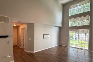 2204 Scott Ln, Aurora, IL 60502 - Photo 9