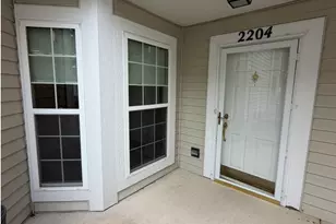 2204 Scott Ln, Aurora, IL 60502 - Photo 3