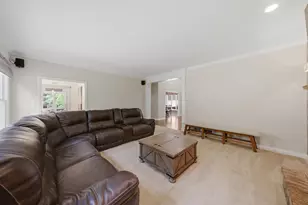 2523 Forest Ct, Lindenhurst, IL 60046 - Photo 17