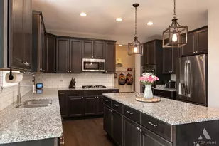 16155 W Sagebrook Dr, Lockport, IL 60441 - Photo 3