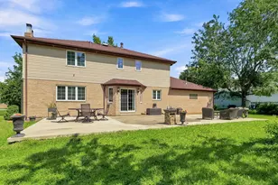 10 S Hampton Ct, Crete, IL 60417 - Photo 27