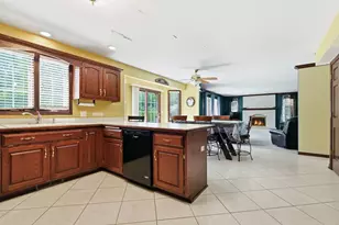 10 S Hampton Ct, Crete, IL 60417 - Photo 23