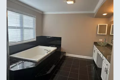 5490 Fox Path Lane, Hoffman Estates, IL 60192 - Photo 25