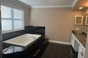 5490 Fox Path Ln, Hoffman Estates, IL 60192 - Photo 25