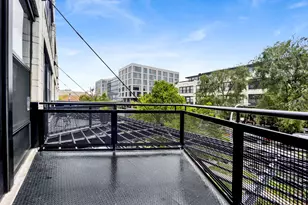 1151 W 15th St, Chicago, IL 60608 - Photo 23