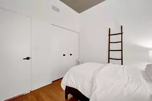 1151 W 15th St, Chicago, IL 60608 - Photo 19