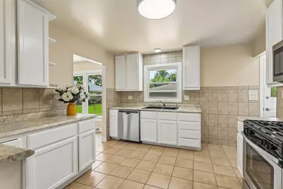 812 N Lincoln Street, Addison, IL 60101 - Photo 9