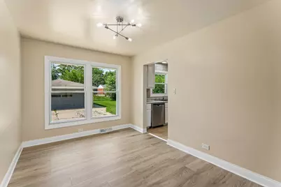 812 N Lincoln Street, Addison, IL 60101 - Photo 5