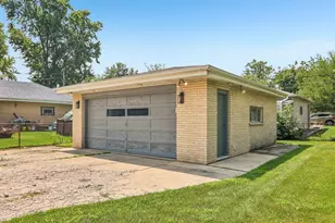 812 N Lincoln St, Addison, IL 60101 - Photo 29