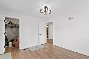 9859 S 81st Ave, Palos Hills, IL 60465 - Photo 33