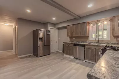 4N310 Walter Road, Addison, IL 60101 - Photo 5