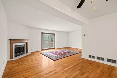 129 W Robinhood Way, Bolingbrook, IL 60440 - Photo 7