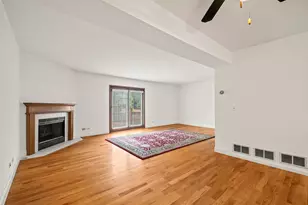 129 W Robinhood Way, Bolingbrook, IL 60440 - Photo 7