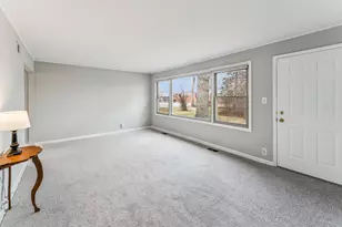 1484 N Hicks Rd, Palatine, IL 60067 - Photo 5