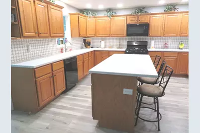1661 Kimberly Avenue, Elgin, IL 60123 - Photo 3
