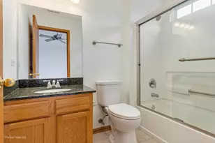 349 Abington Woods Dr, Aurora, IL 60502 - Photo 19
