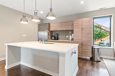 1747 N Winnebago Avenue, Chicago, IL 60647 - Photo 5
