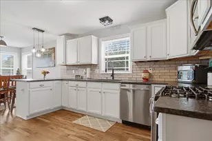 1723 W River St, Dixon, IL 61021 - Photo 9