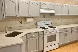 1940 W Eddy St, Chicago, IL 60657 - Photo 5
