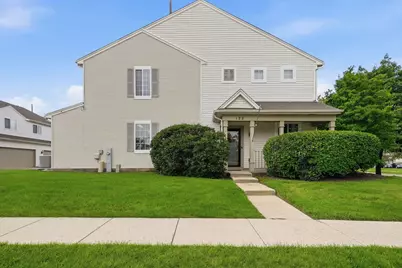122 Azalea Circle #122, Romeoville, IL 60446 - Photo 1