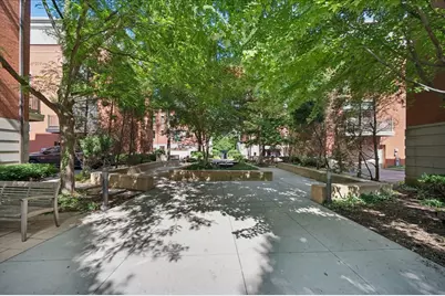 400 N Clinton Street #207, Chicago, IL 60654 - Photo 13
