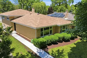 8434 Lawndale Ave, Skokie, IL 60076 - Photo 39