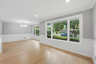 8434 Lawndale Avenue, Skokie, IL 60076 - Photo 13