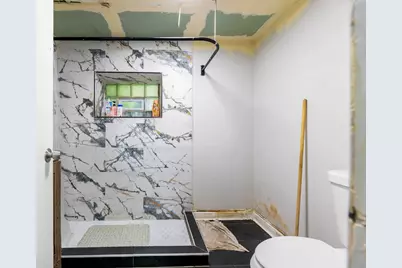 7051 S Eberhart Avenue, Chicago, IL 60637 - Photo 15