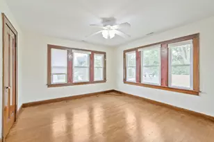 1608 Henry Pl, Waukegan, IL 60085 - Photo 21