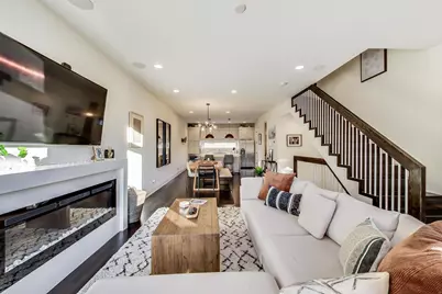 1903 N Monticello Avenue, Chicago, IL 60647 - Photo 7