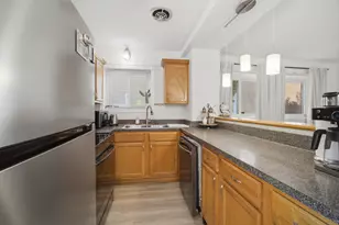 427 S Elmwood Ave, Oak Park, IL 60302 - Photo 5