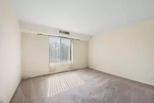 1515 Central Rd, Arlington Heights, IL 60005 - Photo 13